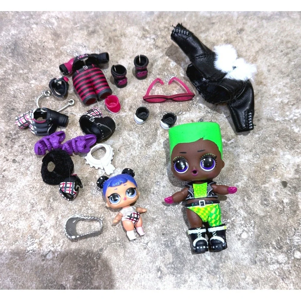 LOL‎ Surprise Dolls Lot OMG and Tot With Clothes Accessories Y2K Punk Style